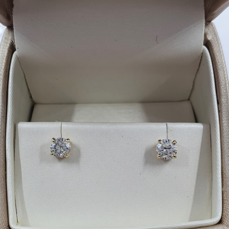 Studs. Beautiful Solid gold 5.0mm, 1ct Moissanite studs