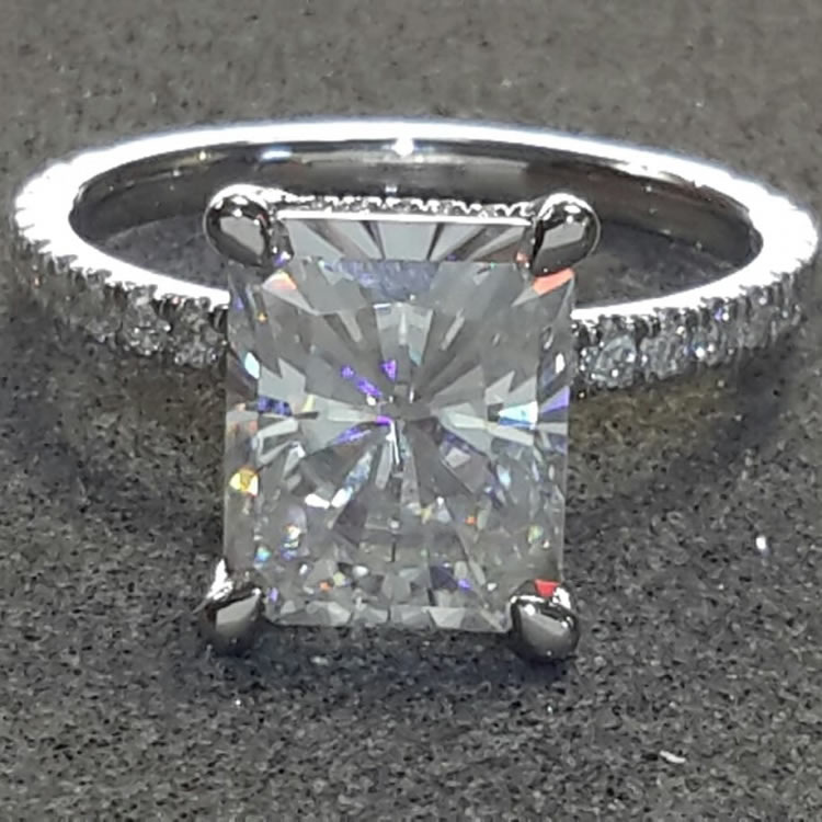 Large Radiant cut 4.35ct Engagement Ring