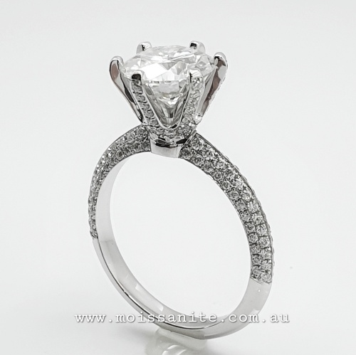 2.5ct Dazzling Engagement Ring