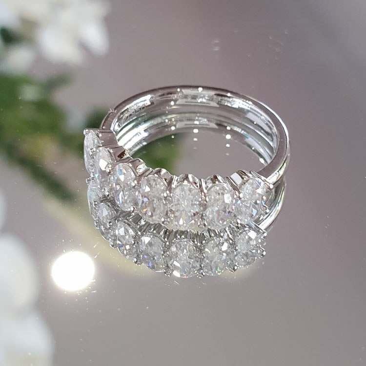 Oval cut wedding Ring