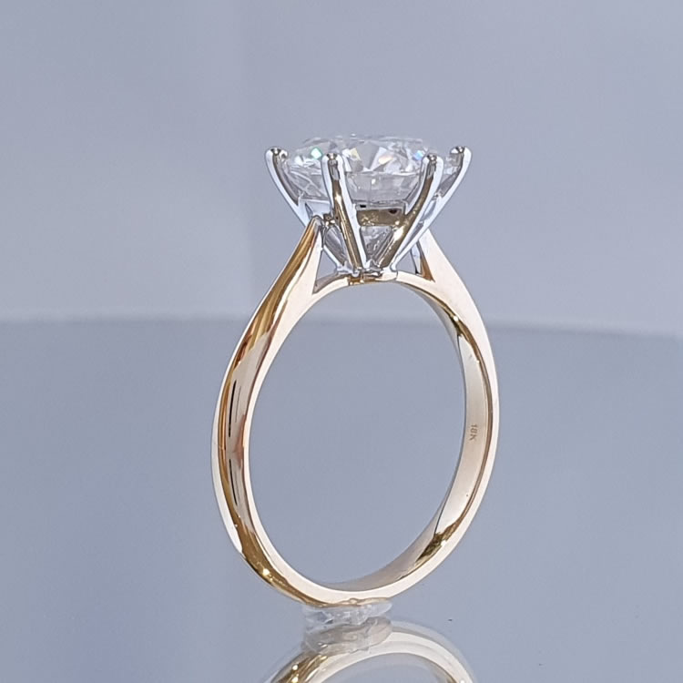 Stunning 3.5ct Solitaire Engagement Ring