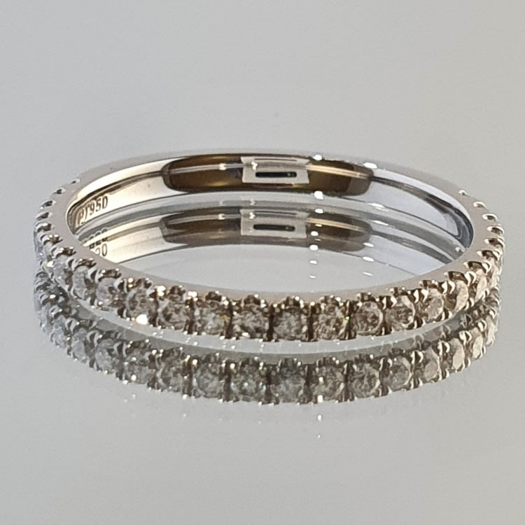 Moissanite Wedding Ring with 20 gemstones
