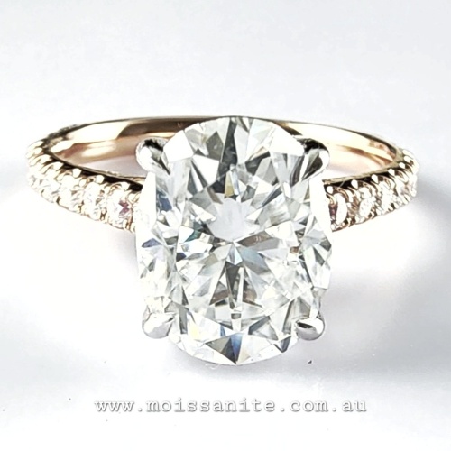 Oval Cut 2.4ct Engagement Ring